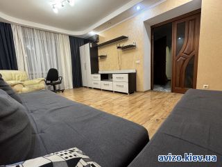 Сдаю <a class='adt__geo' href='/nerukhomist/orenda-kvartyr-budynkiv/kvartyry/kyiv-misto/q-2-кімнатні/'>2 кімнати</a>-комнатную квартиру