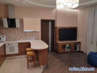 Продается <a class='adt__geo' href='/nerukhomist/prodazh-kvartyr-budynkiv/kvartyry/kyiv-misto/q-3-кімнатні/'>3 кімнати</a>-комнатная квартира, ст.м. Печерская