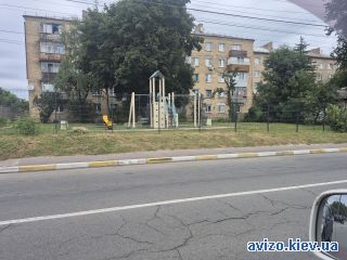 Продажа <a class='adt__geo' href='/nerukhomist/prodazh-kvartyr-budynkiv/kvartyry/kyivska-oblast/q-3-кімнатні/'>3 кімнати</a>-комнатной квартиры, Дымер