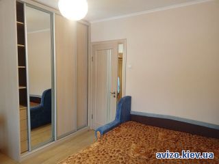 Сдаю <a class='adt__geo' href='/nerukhomist/orenda-kvartyr-budynkiv/kimnaty/kyiv-misto/q-2-кімнатні/'>2 кімнати</a>-комнатную комнату, ст.м. Харьковская