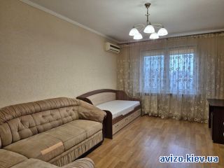 Сдается <a class='adt__geo' href='/nerukhomist/orenda-kvartyr-budynkiv/kvartyry/kyiv-misto/q-1-кімнатні/'>1 кімната</a>-комнатная квартира
