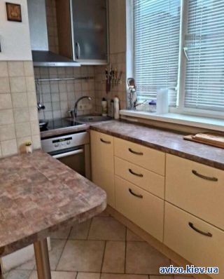 Сдаю <a class='adt__geo' href='/nerukhomist/orenda-kvartyr-budynkiv/kvartyry/kyiv-misto/q-1-кімнатні/'>1 кімната</a>-комнатную квартиру, ст.м. Харьковская