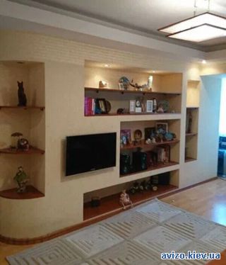 Продается <a class='adt__geo' href='/nerukhomist/prodazh-kvartyr-budynkiv/kvartyry/kyiv-misto/q-3-кімнатні/'>3 кімнати</a>-комнатная квартира, ст.м. Левобережная