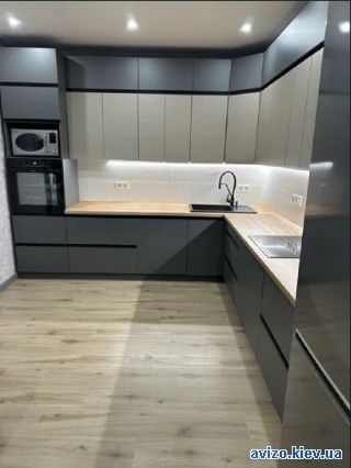 Сдам <a class='adt__geo' href='/nerukhomist/orenda-kvartyr-budynkiv/kvartyry/kyiv-misto/q-3-кімнатні/'>3 кімнати</a>-комнатную квартиру, ст.м. Позняки