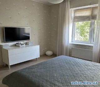 Продажа <a class='adt__geo' href='/nerukhomist/prodazh-kvartyr-budynkiv/kvartyry/kyiv-misto/q-1-кімнатні/'>1 кімната</a>-комнатной квартиры