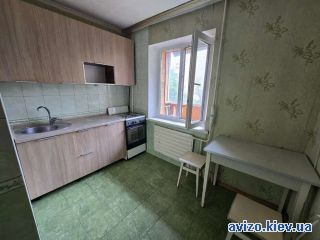 <a class='adt__geo' href='/nerukhomist/prodazh-kvartyr-budynkiv/kvartyry/kyiv-misto/q-1-кімнатні/'>1 кімната</a>-комнатная квартира