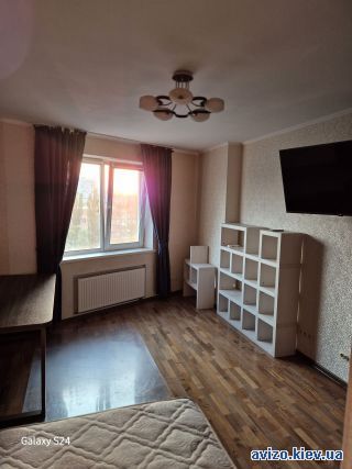 <a class='adt__geo' href='/nerukhomist/prodazh-kvartyr-budynkiv/kvartyry/kyiv-misto/q-1-кімнатні/'>1 кімната</a>-комнатная квартира