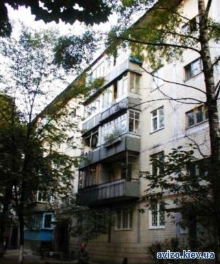 Продам <a class='adt__geo' href='/nerukhomist/prodazh-kvartyr-budynkiv/kvartyry/kyiv-misto/q-2-кімнатні/'>2 кімнати</a>-комнатную квартиру