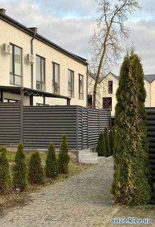 Таунхаус, Хотов