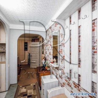 Продажа <a class='adt__geo' href='/nerukhomist/prodazh-kvartyr-budynkiv/kvartyry/kyiv-misto/q-2-кімнатні/'>2 кімнати</a>-комнатной квартиры