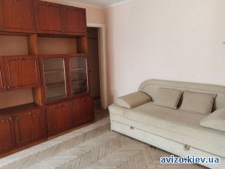 Сдаю <a class='adt__geo' href='/nerukhomist/orenda-kvartyr-budynkiv/kvartyry/kyiv-misto/q-2-кімнатні/'>2 кімнати</a>-комнатную квартиру