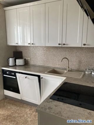 Продажа <a class='adt__geo' href='/nerukhomist/prodazh-kvartyr-budynkiv/kvartyry/kyiv-misto/q-1-кімнатні/'>1 кімната</a>-комнатной квартиры, ст.м. Васильковская