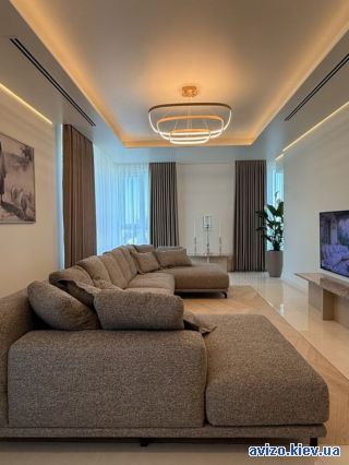 Продается <a class='adt__geo' href='/nerukhomist/prodazh-kvartyr-budynkiv/kvartyry/kyiv-misto/q-багатокімнатні/'>5 кімнат</a>-комнатная квартира