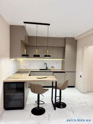 Продажа <a class='adt__geo' href='/nerukhomist/prodazh-kvartyr-budynkiv/kvartyry/kyiv-misto/q-2-кімнатні/'>2 кімнати</a>-комнатной квартиры