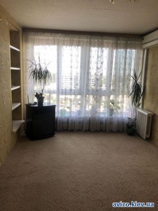 Продаю <a class='adt__geo' href='/nerukhomist/prodazh-kvartyr-budynkiv/kvartyry/kyiv-misto/q-1-кімнатні/'>1 кімната</a>-комнатную квартиру, ст.м. Академгородок