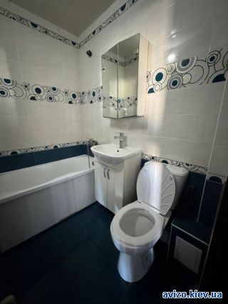 <a class='adt__geo' href='/nerukhomist/prodazh-kvartyr-budynkiv/kvartyry/kyiv-misto/q-1-кімнатні/'>1 кімната</a>-комнатная квартира