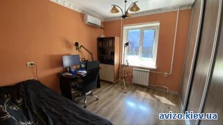 Продаю <a class='adt__geo' href='/nerukhomist/prodazh-kvartyr-budynkiv/kvartyry/kyiv-misto/q-3-кімнатні/'>3 кімнати</a>-комнатную квартиру