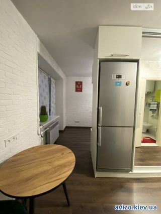 <a class='adt__geo' href='/nerukhomist/prodazh-kvartyr-budynkiv/kvartyry/kyiv-misto/q-1-кімнатні/'>1 кімната</a>-комнатная квартира