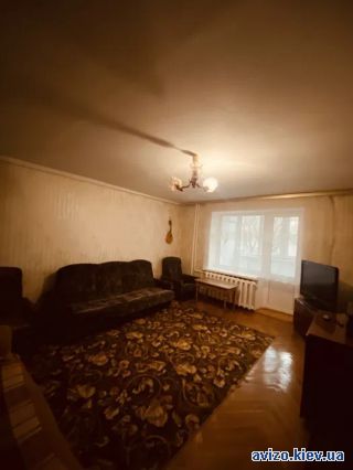 Продажа <a class='adt__geo' href='/nerukhomist/prodazh-kvartyr-budynkiv/kvartyry/kyiv-misto/q-3-кімнатні/'>3 кімнати</a>-комнатной квартиры