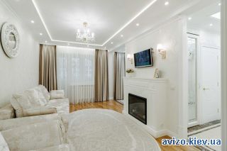 Продаю <a class='adt__geo' href='/nerukhomist/prodazh-kvartyr-budynkiv/kvartyry/kyiv-misto/q-2-кімнатні/'>2 кімнати</a>-комнатную квартиру, ст.м. Вокзальная