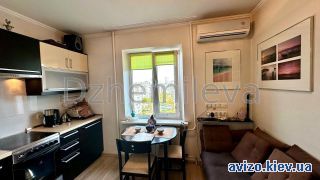 Продам <a class='adt__geo' href='/nerukhomist/prodazh-kvartyr-budynkiv/kvartyry/kyiv-misto/q-1-кімнатні/'>1 кімната</a>-комнатную квартиру, ст.м. Оболонь