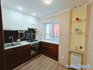 Продажа <a class='adt__geo' href='/nerukhomist/prodazh-kvartyr-budynkiv/kvartyry/kyiv-misto/q-1-кімнатні/'>1 кімната</a>-комнатной квартиры, ст.м. Лыбидская