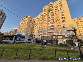 Продаю <a class='adt__geo' href='/nerukhomist/prodazh-kvartyr-budynkiv/kvartyry/kyiv-misto/q-3-кімнатні/'>3 кімнати</a>-комнатную квартиру, ст.м. Оболонь