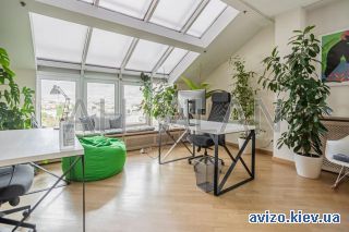 Сдается <a class='adt__geo' href='/nerukhomist/prodazh-kvartyr-budynkiv/kvartyry/kyiv-misto/q-багатокімнатні/'>5 кімнат</a>-комнатная квартира