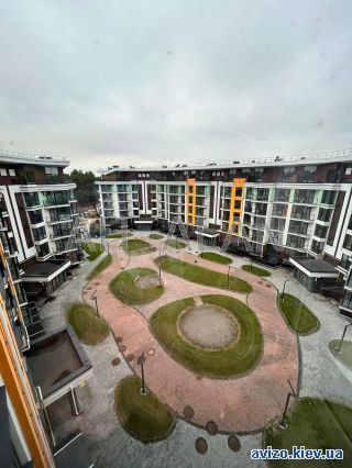 Продается <a class='adt__geo' href='/nerukhomist/prodazh-kvartyr-budynkiv/kvartyry/kyiv-misto/q-3-кімнатні/'>3 кімнати</a>-комнатная квартира, ст.м. Лесная