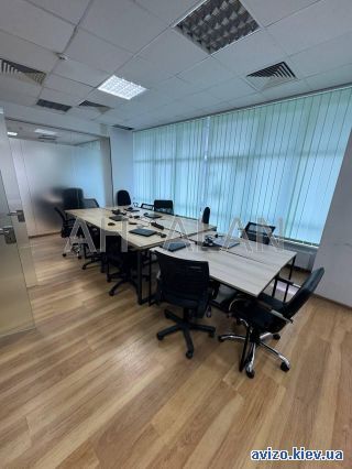 Сдается офисное помещение, ст.м. Печерская