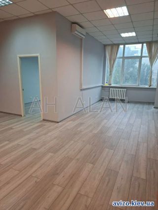 Сдаю офисное помещение, ст.м. Печерская