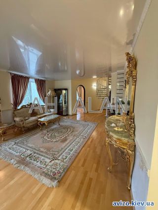 Продажа <a class='adt__geo' href='/nerukhomist/prodazh-kvartyr-budynkiv/kvartyry/kyiv-misto/q-3-кімнатні/'>3 кімнати</a>-комнатной квартиры