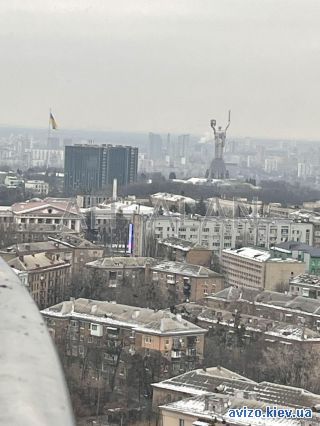 <a class='adt__geo' href='/nerukhomist/prodazh-kvartyr-budynkiv/kvartyry/kyiv-misto/q-3-кімнатні/'>3 кімнати</a>-комнатная квартира