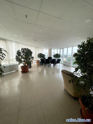 Офис, ст.м. Выставочный центр