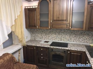 Сдам <a class='adt__geo' href='/nerukhomist/orenda-kvartyr-budynkiv/kvartyry/kyiv-misto/q-2-кімнатні/'>2 кімнати</a>-комнатную квартиру