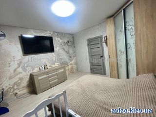 Продажа <a class='adt__geo' href='/nerukhomist/prodazh-kvartyr-budynkiv/kvartyry/kyivska-oblast/q-1-кімнатні/'>1 кімната</a>-комнатной квартиры, Софиевская Борщаговка