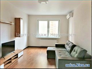 Аренда <a class='adt__geo' href='/nerukhomist/orenda-kvartyr-budynkiv/kvartyry/kyiv-misto/q-3-кімнатні/'>3 кімнати</a>-комнатной квартиры, ст.м. Ипподром