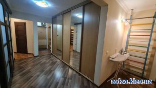 Сдам <a class='adt__geo' href='/nerukhomist/orenda-kvartyr-budynkiv/kvartyry/kyiv-misto/q-3-кімнатні/'>3 кімнати</a>-комнатную квартиру, ст.м. Академгородок