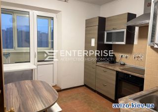 Продам <a class='adt__geo' href='/nerukhomist/prodazh-kvartyr-budynkiv/kvartyry/kyiv-misto/q-1-кімнатні/'>1 кімната</a>-комнатную квартиру