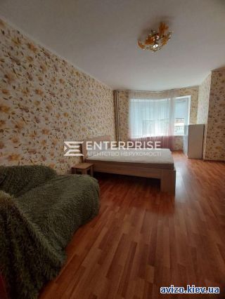 Продаю <a class='adt__geo' href='/nerukhomist/prodazh-kvartyr-budynkiv/kvartyry/kyiv-misto/q-2-кімнатні/'>2 кімнати</a>-комнатную квартиру, ст.м. Дарница