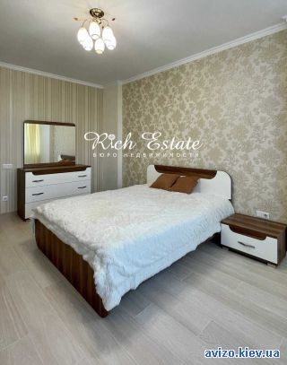 Сдаю <a class='adt__geo' href='/nerukhomist/orenda-kvartyr-budynkiv/kvartyry/kyiv-misto/q-1-кімнатні/'>1 кімната</a>-комнатную квартиру