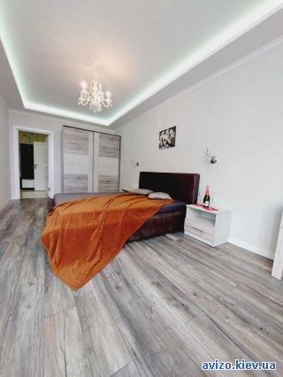 Продажа <a class='adt__geo' href='/nerukhomist/prodazh-kvartyr-budynkiv/kvartyry/kyiv-misto/q-2-кімнатні/'>2 кімнати</a>-комнатной квартиры, ст.м. Вокзальная