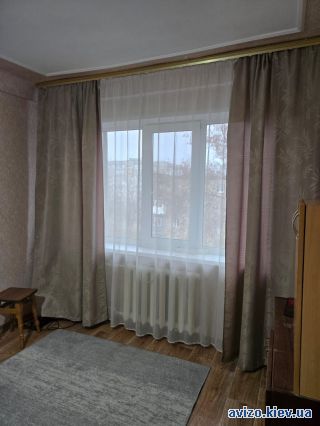 Аренда <a class='adt__geo' href='/nerukhomist/orenda-kvartyr-budynkiv/kimnaty/kyiv-misto/q-2-кімнатні/'>2 кімнати</a>-комнатной квартиры