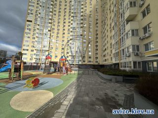 <a class='adt__geo' href='/nerukhomist/prodazh-kvartyr-budynkiv/kvartyry/kyiv-misto/q-2-кімнатні/'>2 кімнати</a>-комнатная квартира