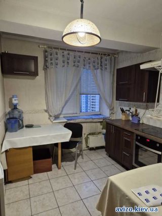 Сдам <a class='adt__geo' href='/nerukhomist/orenda-kvartyr-budynkiv/kvartyry/kyiv-misto/q-2-кімнатні/'>2 кімнати</a>-комнатную квартиру