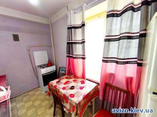 Продаю <a class='adt__geo' href='/nerukhomist/prodazh-kvartyr-budynkiv/kvartyry/kyiv-misto/q-3-кімнатні/'>3 кімнати</a>-комнатную квартиру