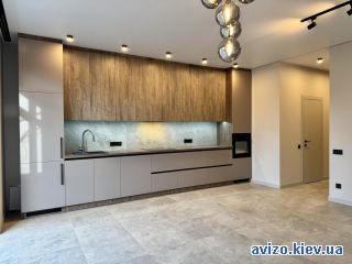 Продаю таунхаус, ст.м. Славутич