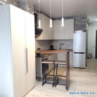 Продаю <a class='adt__geo' href='/nerukhomist/prodazh-kvartyr-budynkiv/kvartyry/kyiv-misto/q-1-кімнатні/'>1 кімната</a>-комнатную квартиру, ст.м. Славутич