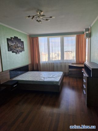 Аренда <a class='adt__geo' href='/nerukhomist/orenda-kvartyr-budynkiv/kvartyry/kyiv-misto/q-1-кімнатні/'>1 кімната</a>-комнатной квартиры