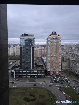 Продажа <a class='adt__geo' href='/nerukhomist/prodazh-kvartyr-budynkiv/kvartyry/kyiv-misto/q-4-кімнатні/'>4 кімнати</a>-комнатной квартиры